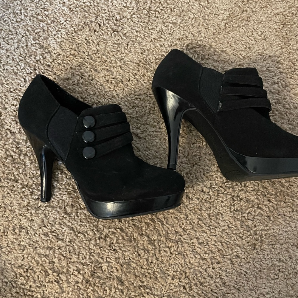 COPY - Kenneth Cole Black Booties